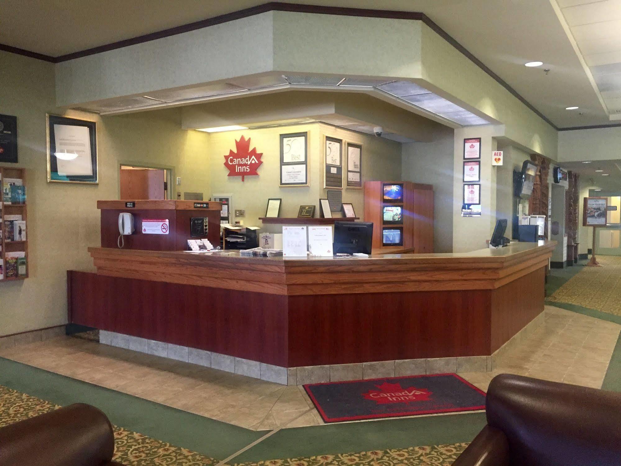 Canad Inns Destination Centre Transcona Winnipeg Exterior photo